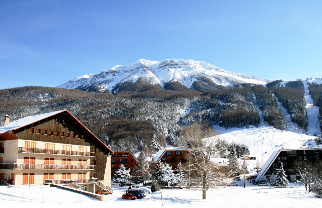 centre de vacances les Clarine à Saint Jean Montclar